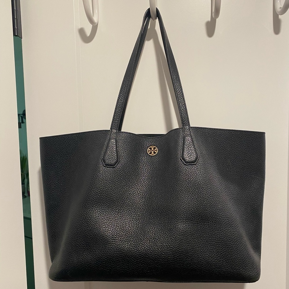 Tory Burch Perry Tote Bag in black leather